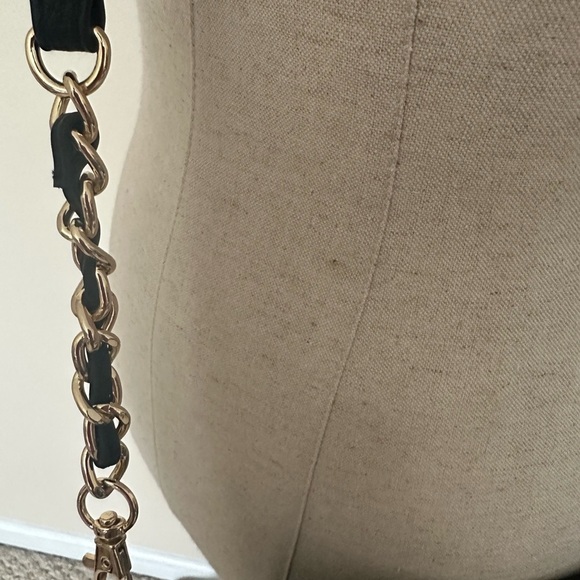 Jessica Simpson Priscilla Black and Gold Crossbody or Wristlet Card Holder Slots - Picture 7 of 7